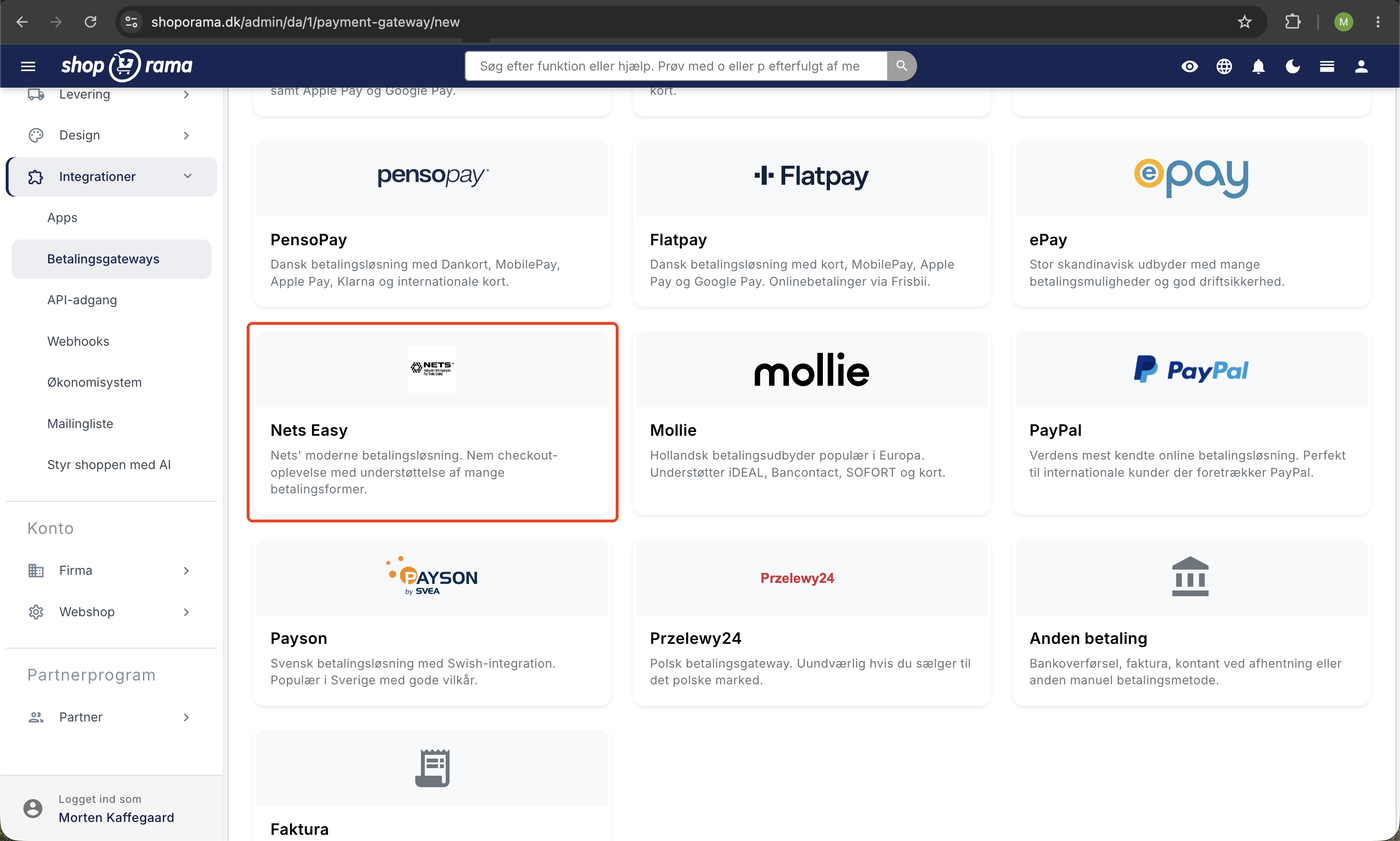 Oversigt over betalingsgateways i Shoporama-admin med Nets Easy-kortet markeret blandt PensoPay, Flatpay, ePay, Mollie, og PayPal.