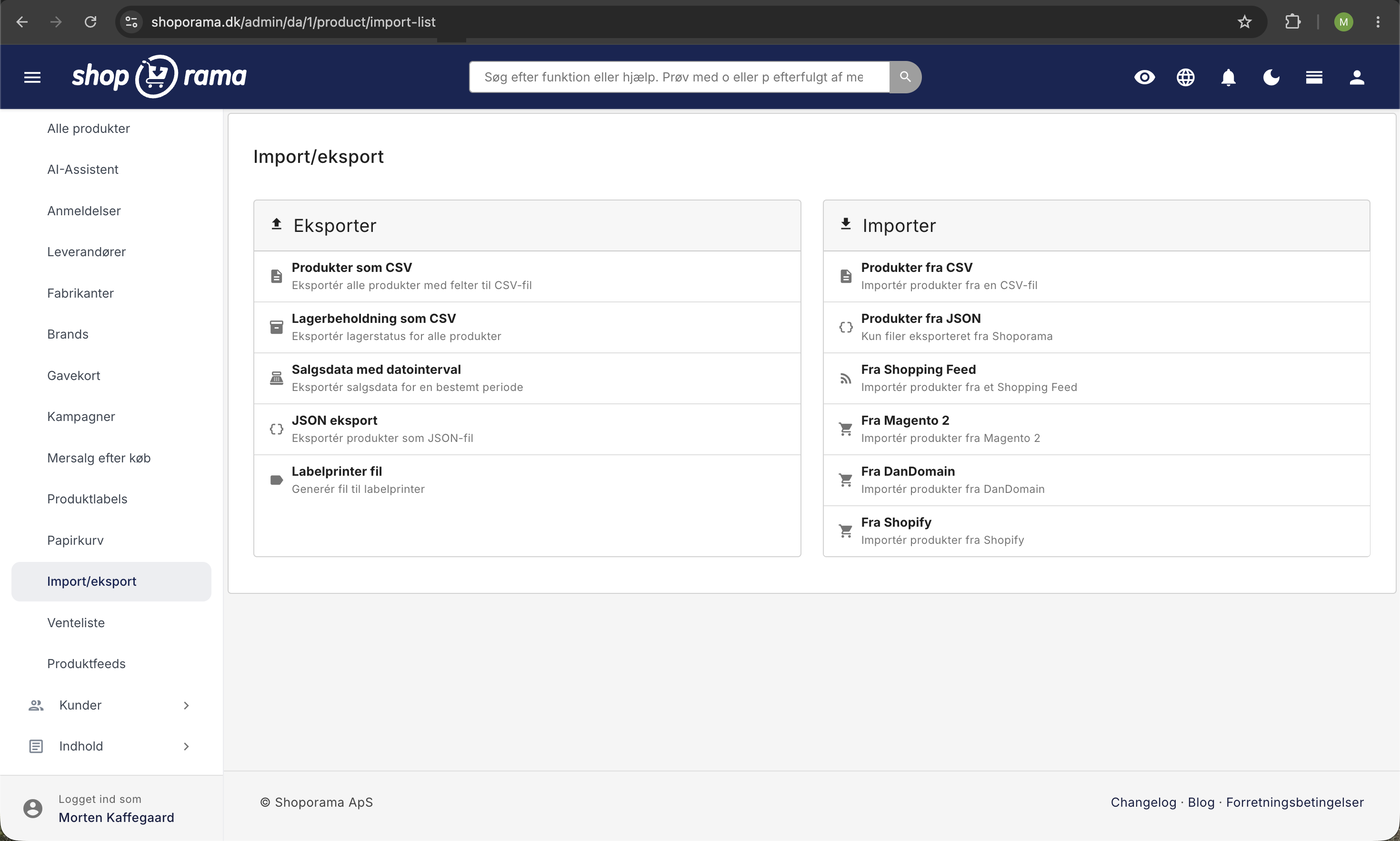 Import/eksport-siden med eksport til venstre (CSV, lager, salgsdata, JSON) og import til højre (CSV, JSON, Shopping Feed, Magento, DanDomain, Shopify)