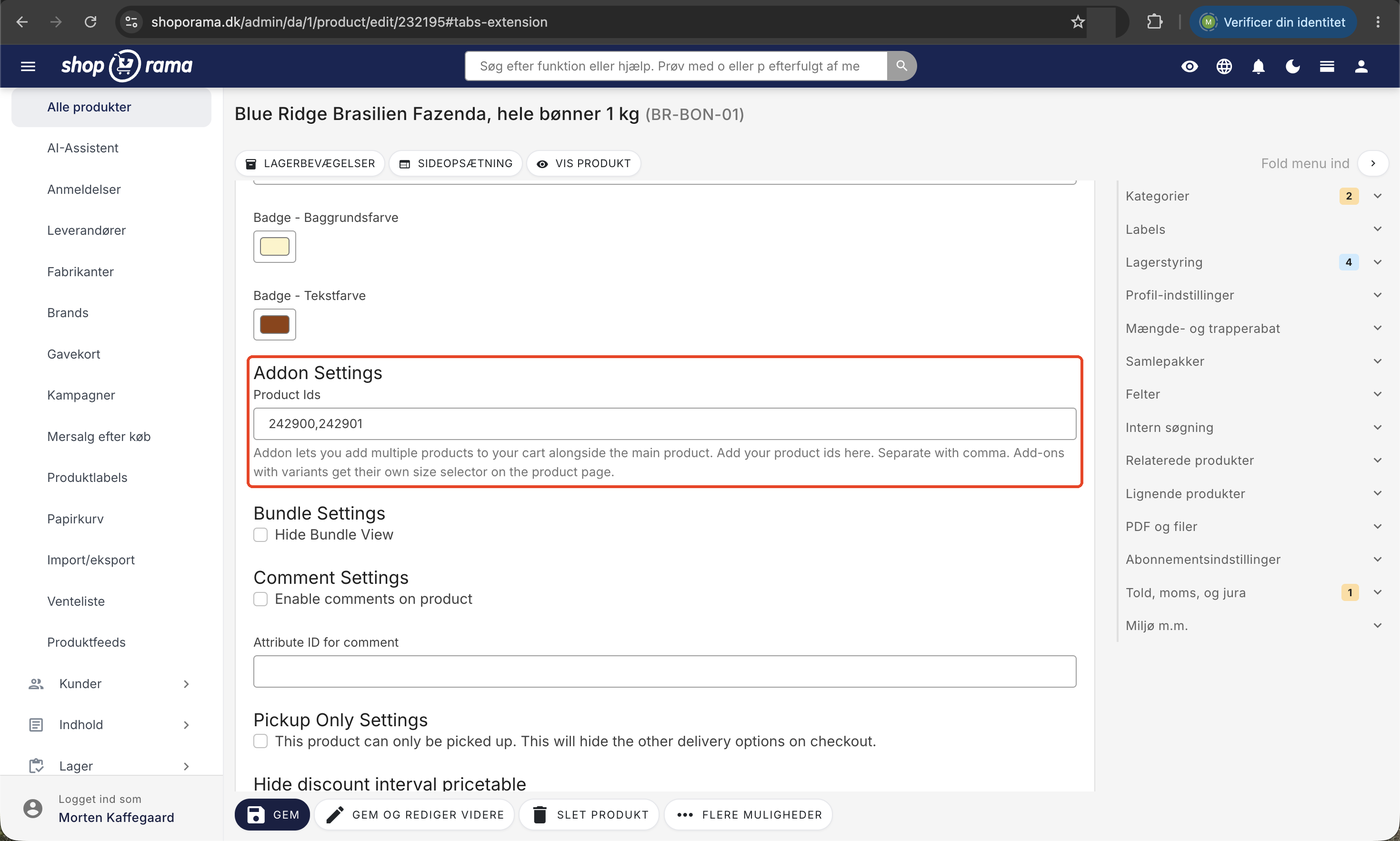 Produktredigering i Shoporama-admin med feltet Addon Settings, Product Ids, hvor der er indtastet to produkt-id'er adskilt af komma, og en hjælpetekst under feltet